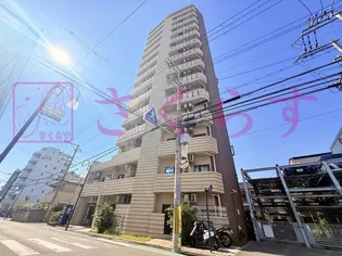 ルクレ江坂の外観