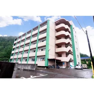 スリーファイブ山中【3階】の外観