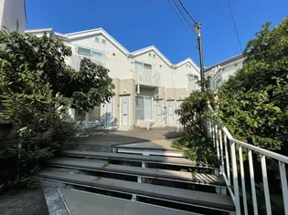 Cache Cache【1階】の外観