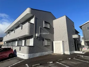 セントラルヒルズ二番館【1階】の外観