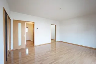 ヴィルヌーブ銀河II【2階】の居間