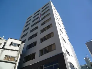 コンフォート東新宿【3階】の外観