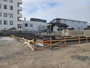 栃木県小山市三峯1【アパート】の外観