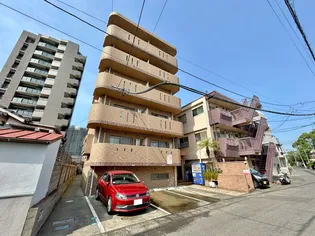 ヴィクトワール五番館【4階】の外観