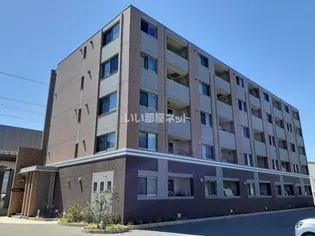 グランクレスタの画像