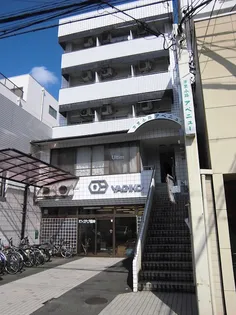 万里小路アベニュー【4階】の外観