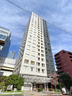 東京都港区三田1【マンション】の外観