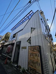 ホワイトシャイン【3階】の外観