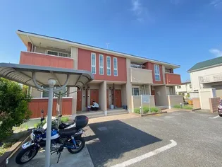 マルティーナ【2階】の外観