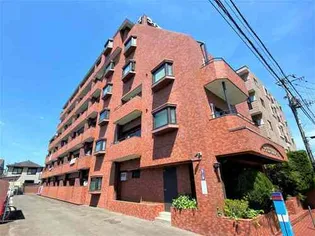 ライオンズマンション一高前【4階】の外観