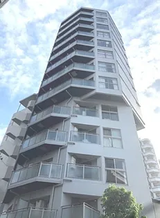 東京都新宿区北新宿1【マンション】の外観