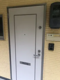 山久ハイツ【1階】の玄関