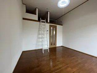 山久ハイツ【1階】の居間