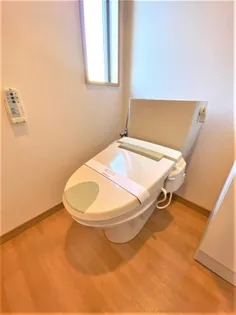 Y’sAP厨川の内装