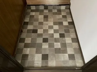 牛田コーポラス【1階】の玄関