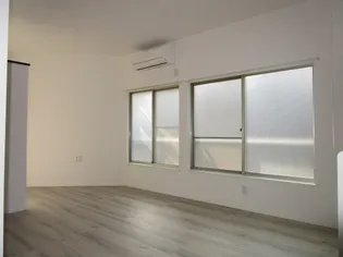 リノベしたスタジオワンルームコーポ佐藤【2階】の外観