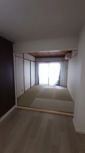 東園田マンション【2階】の内装