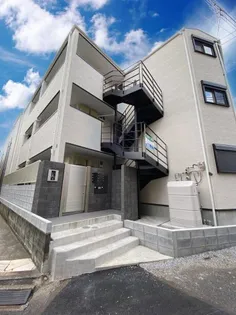 チェルシークロイスターズ【1階】の外観