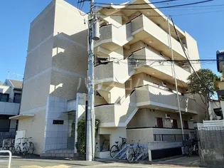 Y・KマンションIII【1階】の外観