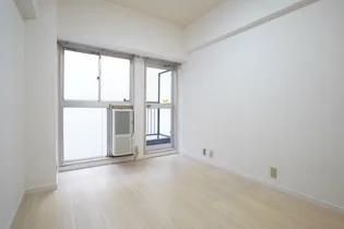 マリンロードダイヤモンドパレス【5階】の居間