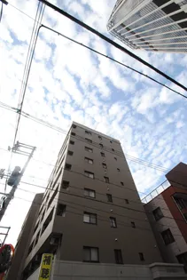 ジョルニ・フェリーチ【3階】の外観