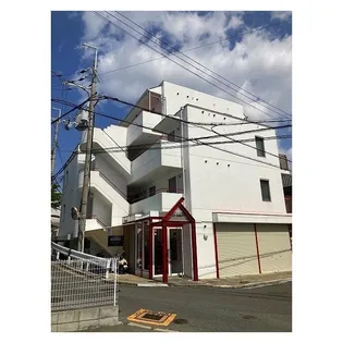 ラ カーサ エフの画像