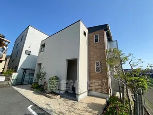大阪府高槻市宮田町1【アパート】の外観