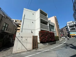 ラティエラ祐天寺の外観