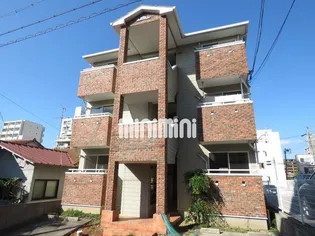 マヨザーマク【2階】の外観