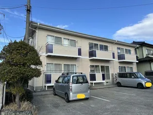 サンテラス泉の外観