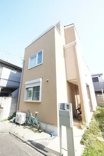 東京都新宿区下落合2【一戸建】の外観