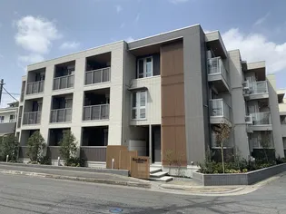 Resilience【1階】の外観