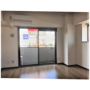 ベルデュール宮前平【4階】の居間