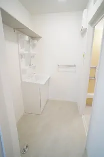 シャーメゾン愛子中央【1階】の内装