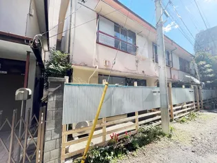 秋山アパートの画像