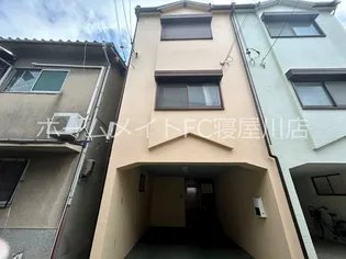 大阪府四條畷市中野1【一戸建】の外観