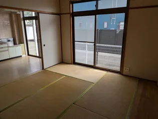 タナカハウスIII【1階】の居間