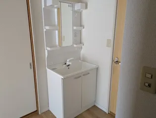 タナカハウスIII【1階】の内装