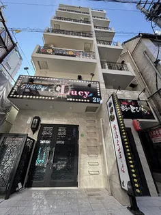 東京都新宿区四谷1【一戸建】の外観