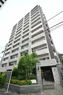 グローベル新大久保マスターズゲート【2階】の外観