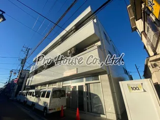 ホワイト・ゼン【2階】の外観
