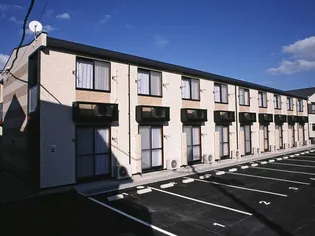 レオパレスアムール鯛浜【2階】の外観