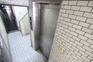 コーポ駅前ビル【4階】の内装