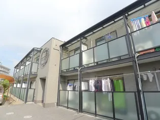 クルトゥラドーモ英萌II【2階】の外観