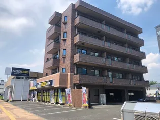 パレス国領【3階】の外観