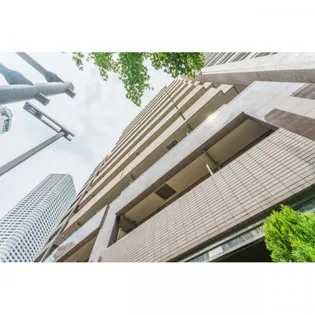 東京都新宿区西新宿6【マンション】の外観