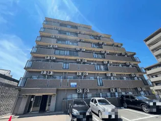 ベルハイム山手町【6階】の外観
