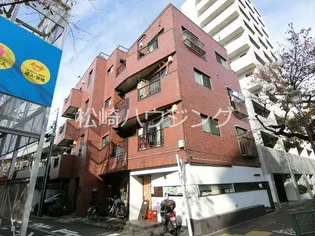 ファミネス中沢【3階】の外観