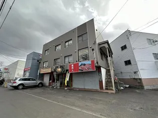 プラザ三浦【3階】の外観