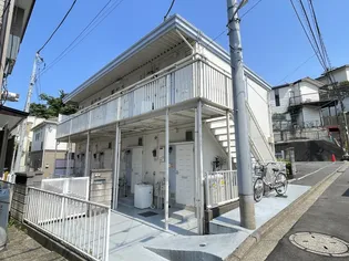 ハイツウェルA棟【1階】の外観